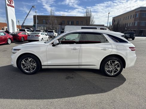 Used 2025 Genesis GV70 2.5T image 6