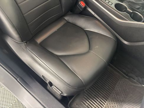 Used 2025 Toyota Highlander XLE AWD/4WD image 34