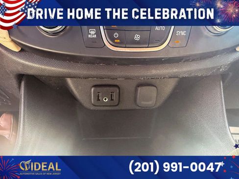 Used 2022 Chevrolet Traverse LS FWD image 30