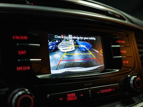 Used 2016 Kia Sorento EX image 20