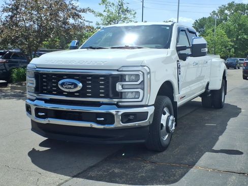 Certified 2024 Ford F350 King Ranch w/ Chrome Package AWD/4WD image 3