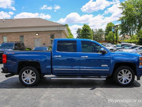 Used 2015 Chevrolet Silverado 1500 High Country w/ High Country Premium Package AWD/4WD image 10