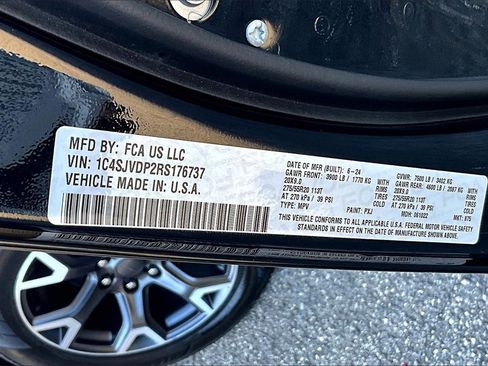 Used 2024 Jeep Wagoneer Series III image 16