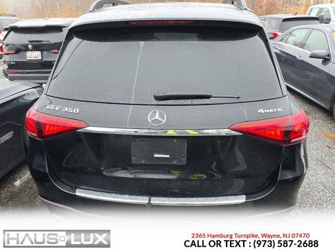 Used 2020 Mercedes-Benz GLE 350 4MATIC w/ AMG Line Exterior image 4