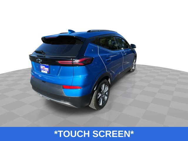 Used 2023 Chevrolet Bolt EUV LT w/ Convenience Package FWD image 9