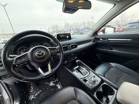 Used 2019 MAZDA CX-5 Touring image 2