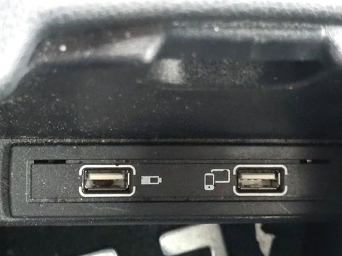 Certified 2019 Mercedes-Benz GLA 250 4MATIC image 29