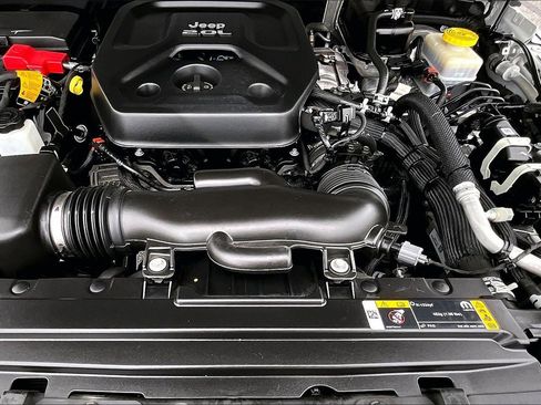 Used 2021 Jeep Wrangler Unlimited Sport image 26