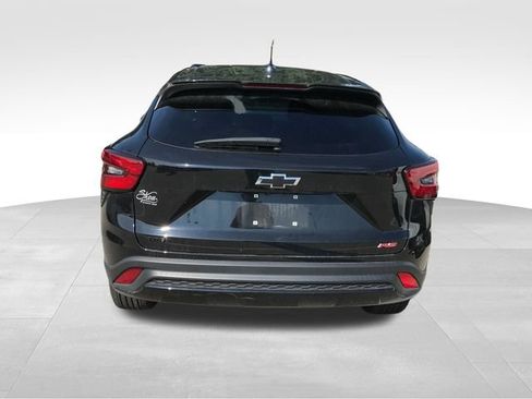 Certified 2024 Chevrolet Trax RS w/ Driver Confidence Package FWD image 33