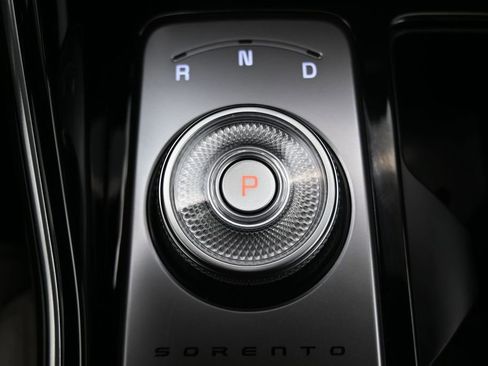 Used 2025 Kia Sorento SX Prestige AWD/4WD image 19