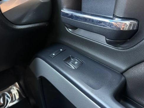Used 2018 Chevrolet Silverado 1500 LT w/ All Star Edition AWD/4WD image 13