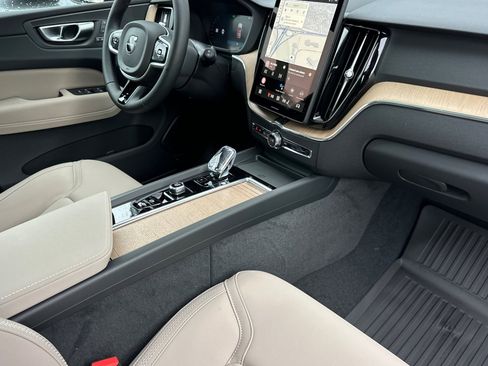 New 2026 Volvo XC60 B5 Plus w/ Protection Package Premier image 15