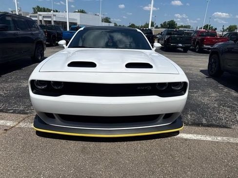 Used 2019 Dodge Challenger SRT Hellcat Redeye RWD image 12