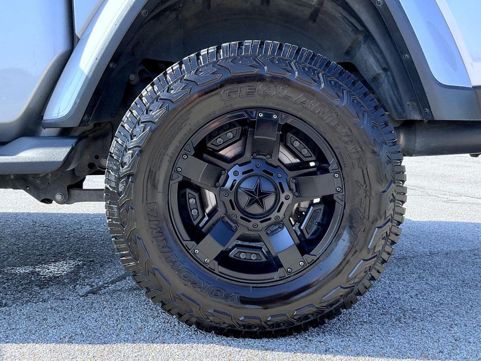 Used 2021 Jeep Gladiator Overland AWD/4WD image 22