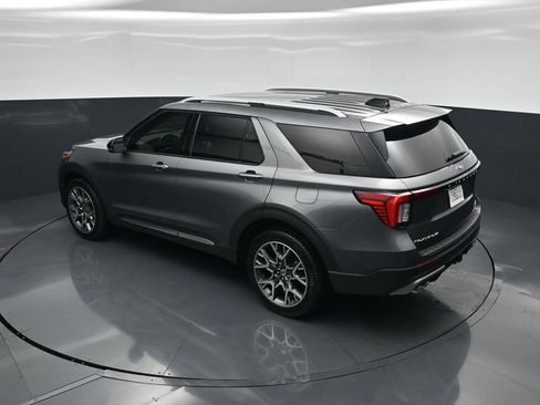 Certified 2025 Ford Explorer Platinum w/ Ultimate Package AWD/4WD image 45