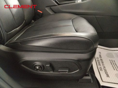 Used 2023 Jeep Grand Cherokee Limited RWD image 34