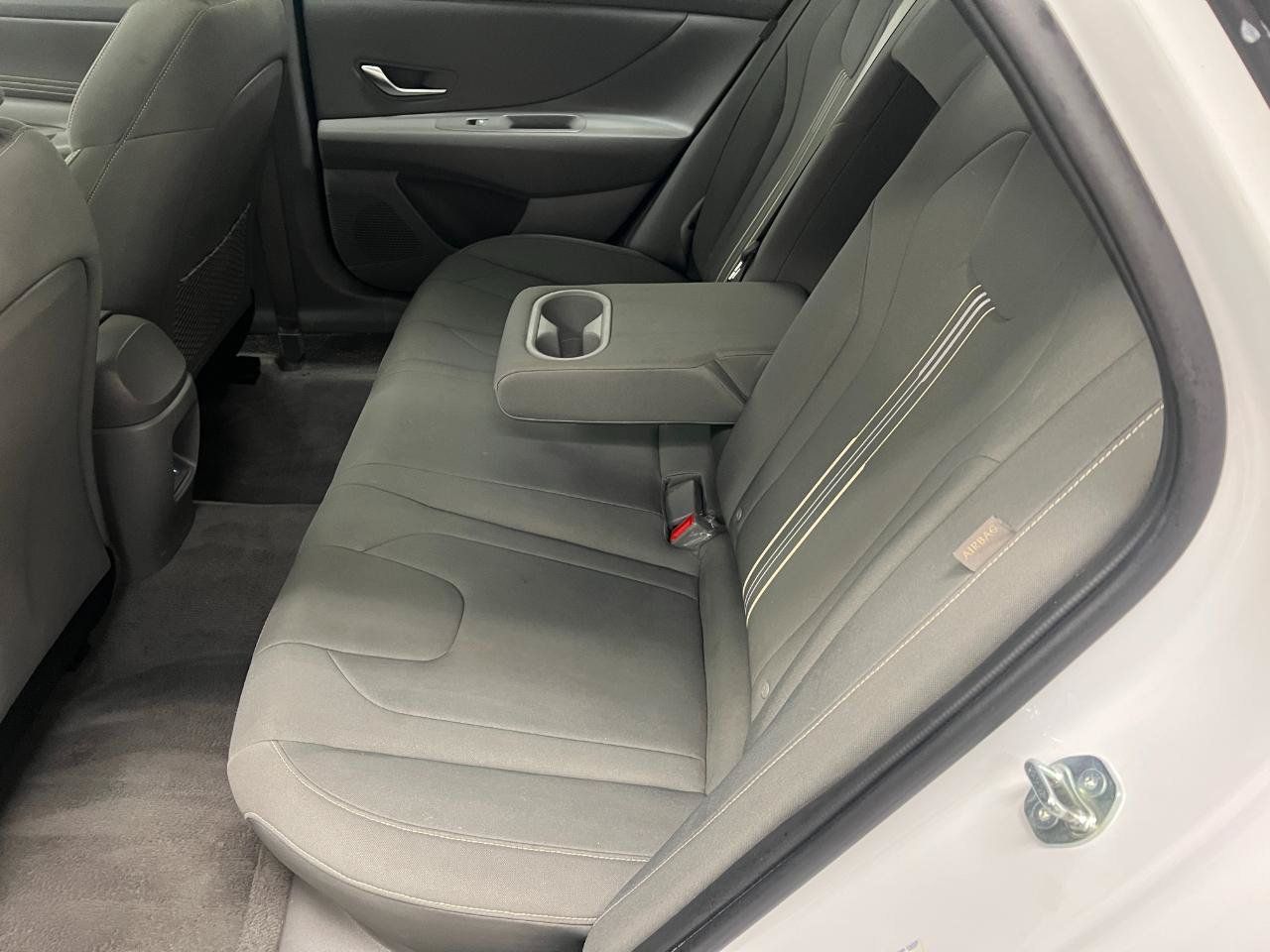 Used 2025 Hyundai Elantra SEL FWD image 26