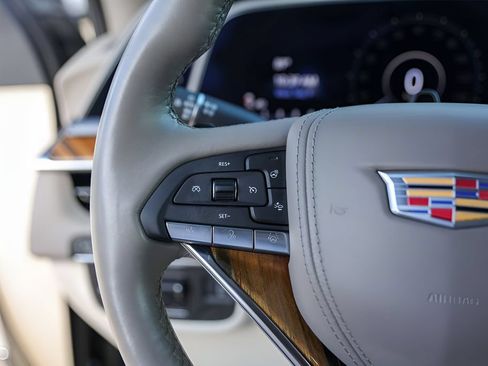 Certified 2024 Cadillac Escalade Premium Luxury Platinum AWD/4WD image 14