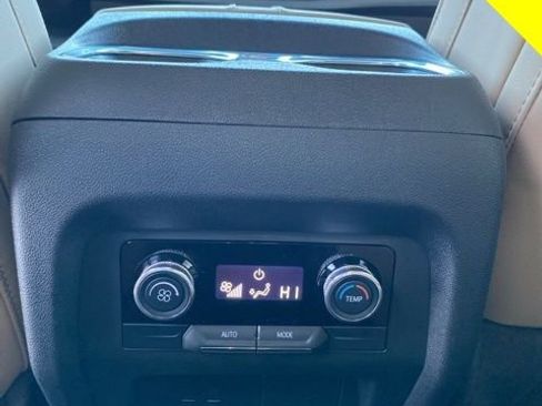 New 2025 Buick Enclave Preferred w/ LPO, Floor Liner Package image 34