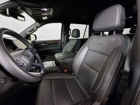 Used 2025 GMC Yukon Denali image 11