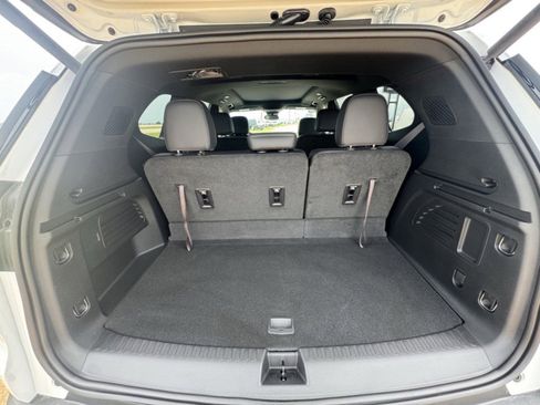 New 2025 GMC Acadia AT4 w/ Luxury Package AWD/4WD image 20