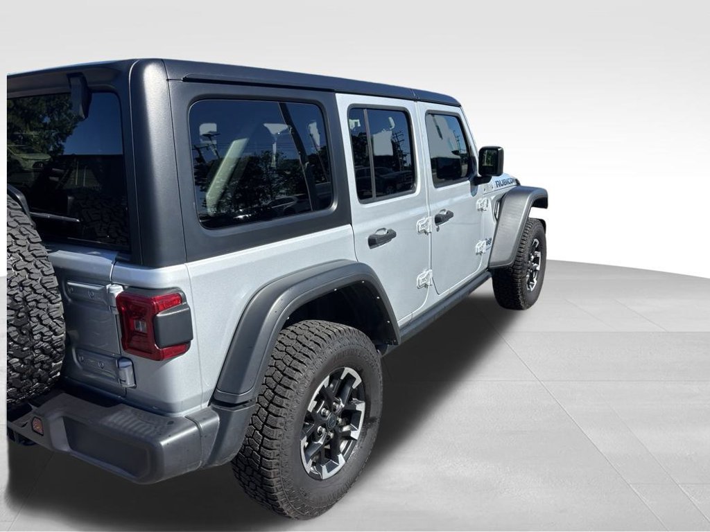 Used 2024 Jeep Wrangler Unlimited Rubicon 4xe AWD/4WD image 7