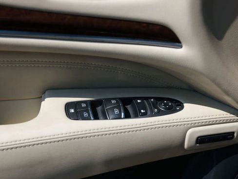 Used 2015 INFINITI QX60 FWD w/ Deluxe Touring Package image 47