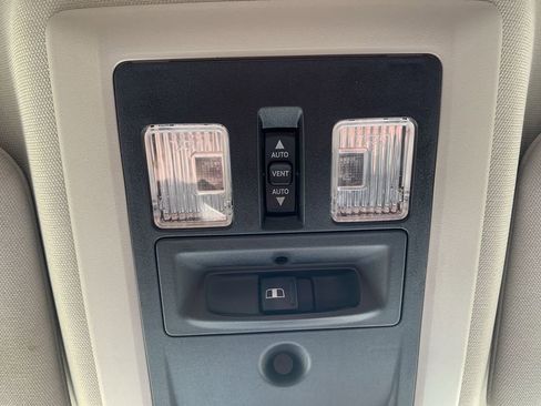 Used 2018 RAM 1500 Sport image 29