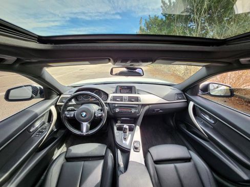 Used 2015 BMW 320i xDrive Sedan image 19