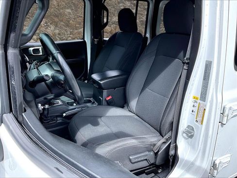 Used 2018 Jeep Wrangler Unlimited Sport S image 22