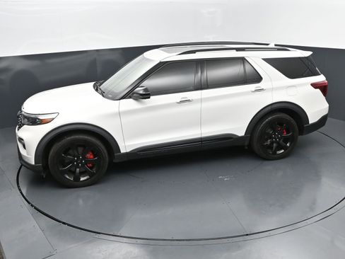 Used 2020 Ford Explorer ST w/ ST Street Pack AWD/4WD image 28
