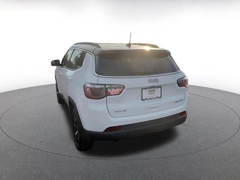 Used 2025 Jeep Compass Limited image 11