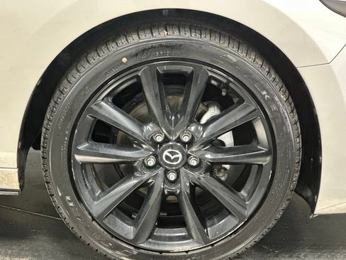 Used 2024 MAZDA MAZDA3 s FWD image 25