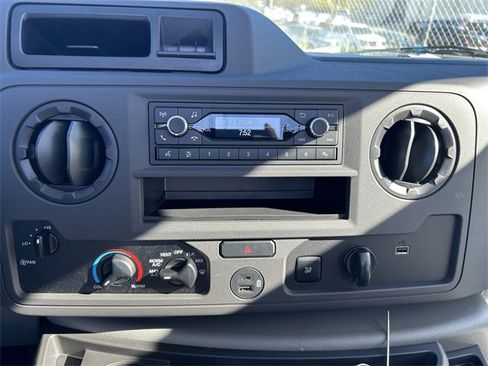 New 2024 Ford E-450 and Econoline 450 Super Duty w/ Power Windows & Locks Group image 30