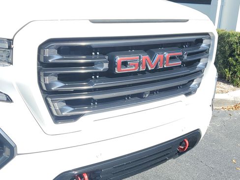 Used 2021 GMC Sierra 1500 AT4 w/ AT4 Value Package image 10