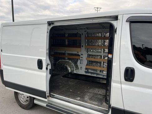 Used 2023 RAM ProMaster 2500 FWD image 5