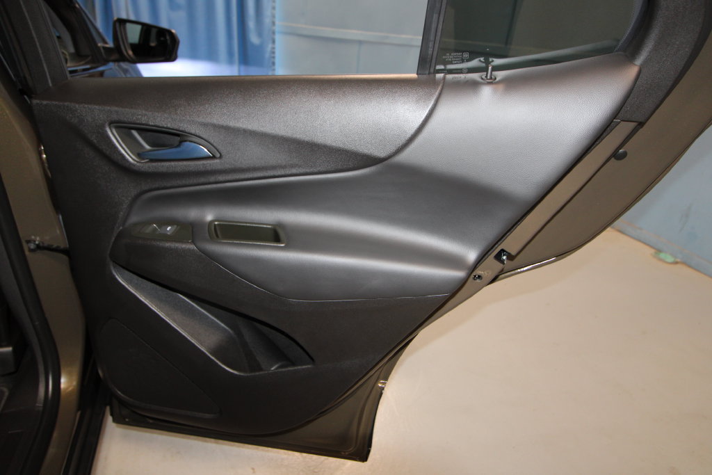Used 2024 Chevrolet Equinox LT FWD image 23
