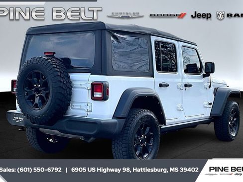 Used 2022 Jeep Wrangler Unlimited Sport image 11