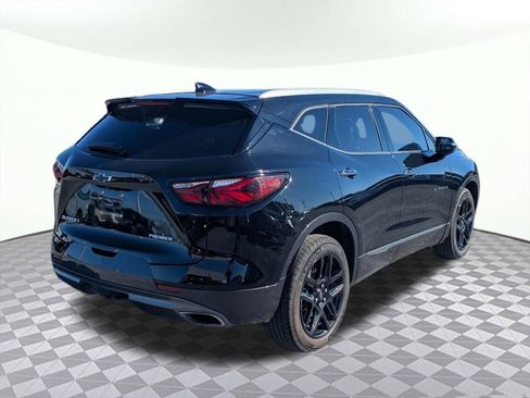 Used 2021 Chevrolet Blazer LT image 3