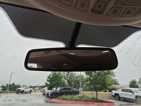 Used 2017 Lincoln MKC Reserve image 26