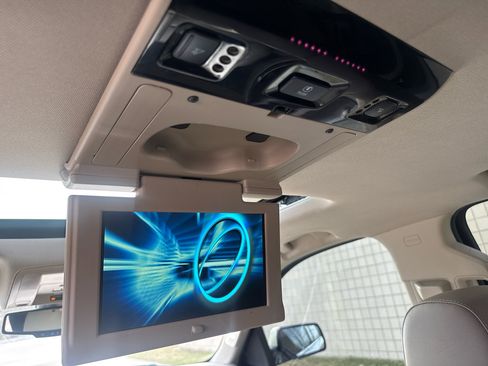 Used 2015 Chevrolet Tahoe LT image 37