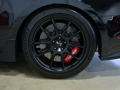 Used 2021 Ford Mustang GT Premium w/ GT Performance Package RWD image 17