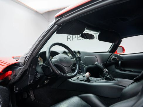 Used 2002 Dodge Viper RT/10 image 27