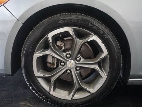 Used 2024 Chevrolet Malibu LT FWD image 4