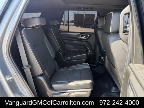 Used 2022 GMC Yukon SLT w/ SLT Premium Package AWD/4WD image 38