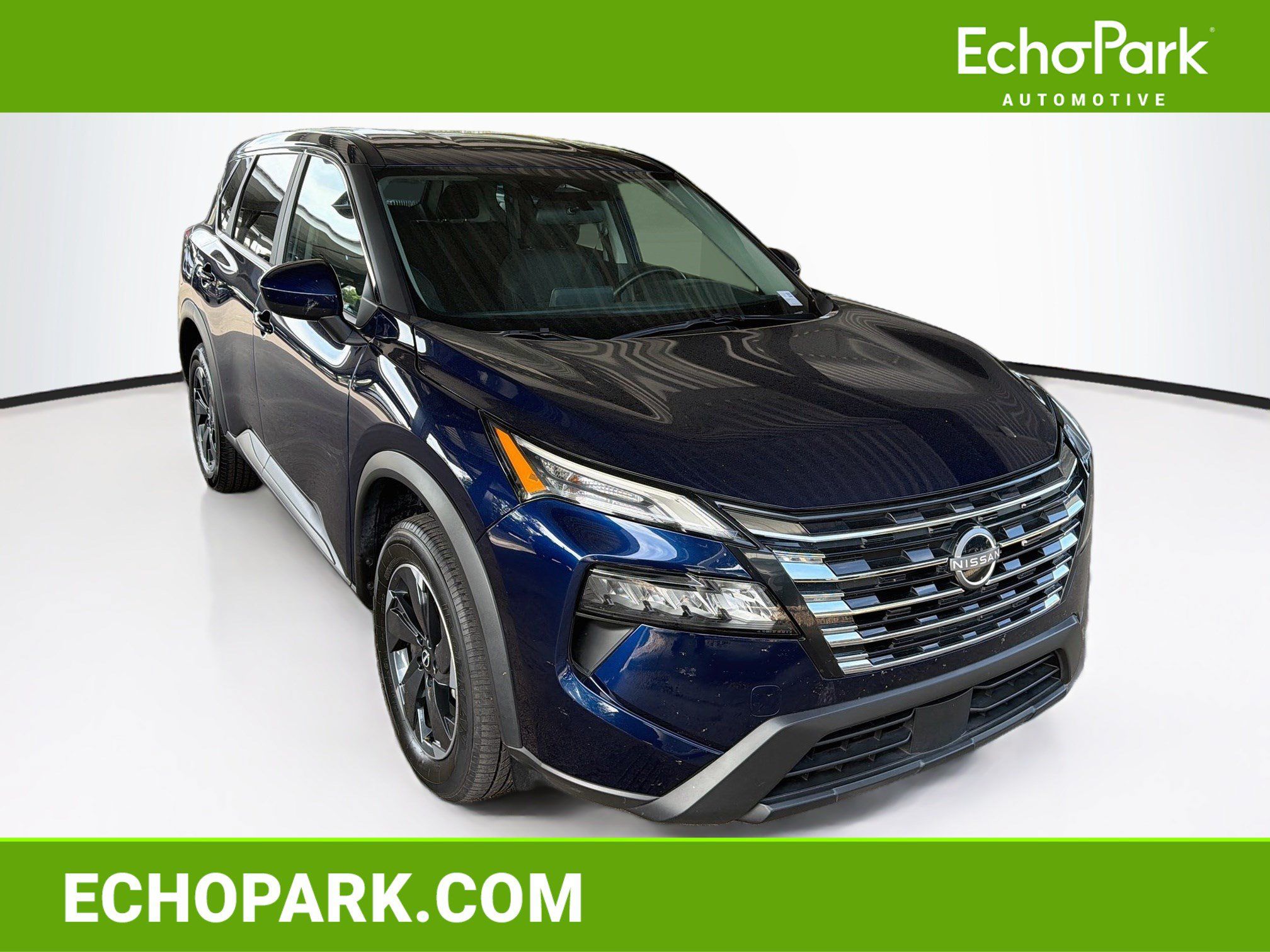 Used 2025 Nissan Rogue SV AWD/4WD image 1