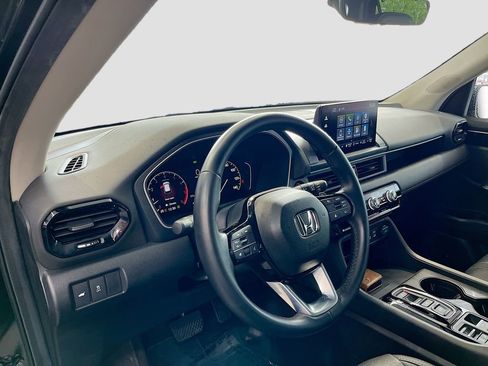 Used 2024 Honda Pilot EX-L image 9