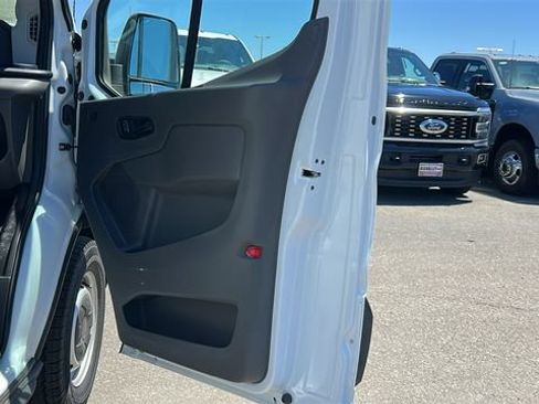 New 2026 Ford Transit 250 148 Medium Roof RWD image 10