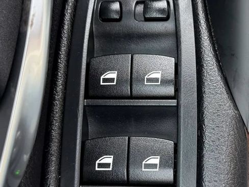 Used 2014 BMW 328d Sedan RWD image 24