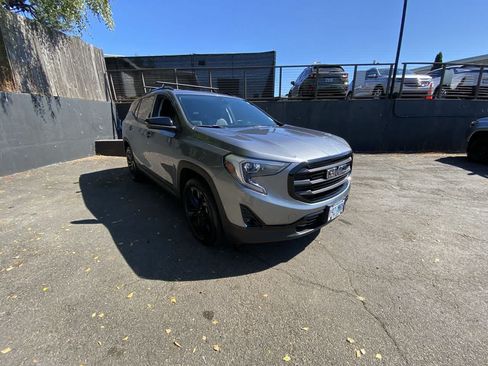 Used 2020 GMC Terrain SLT w/ Preferred Package AWD/4WD image 8